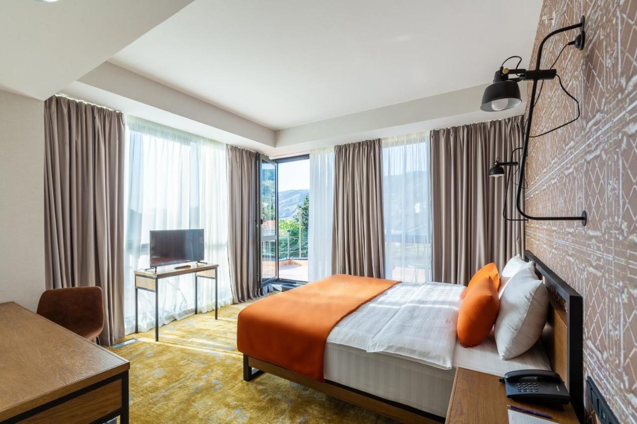 Hotel Biography Design Tiflis Exterior foto